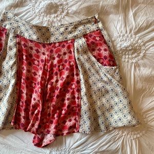 Free people flounce shorts 🌸